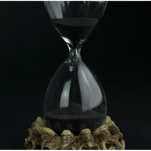 Gothic Celtic Skulls Hourglass Black Sand Timer - Picture 3 of 4